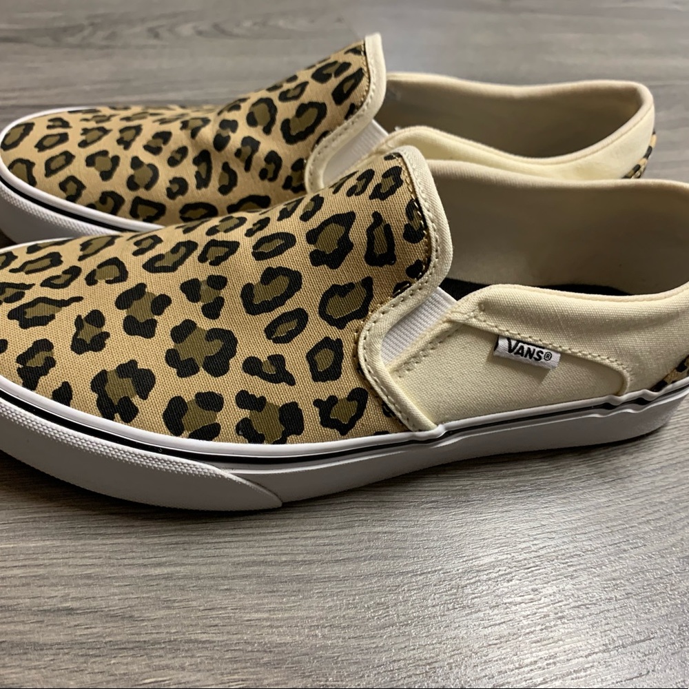 Ladies Vans slip on canvas shoes.